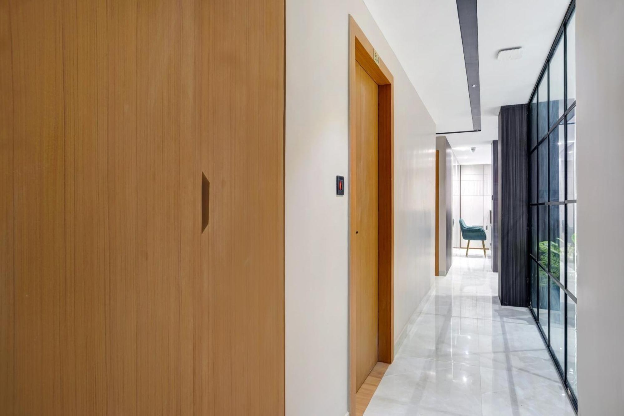 Townhouse Oak Sarusajai Stadium Dispur Eksteriør bilde
